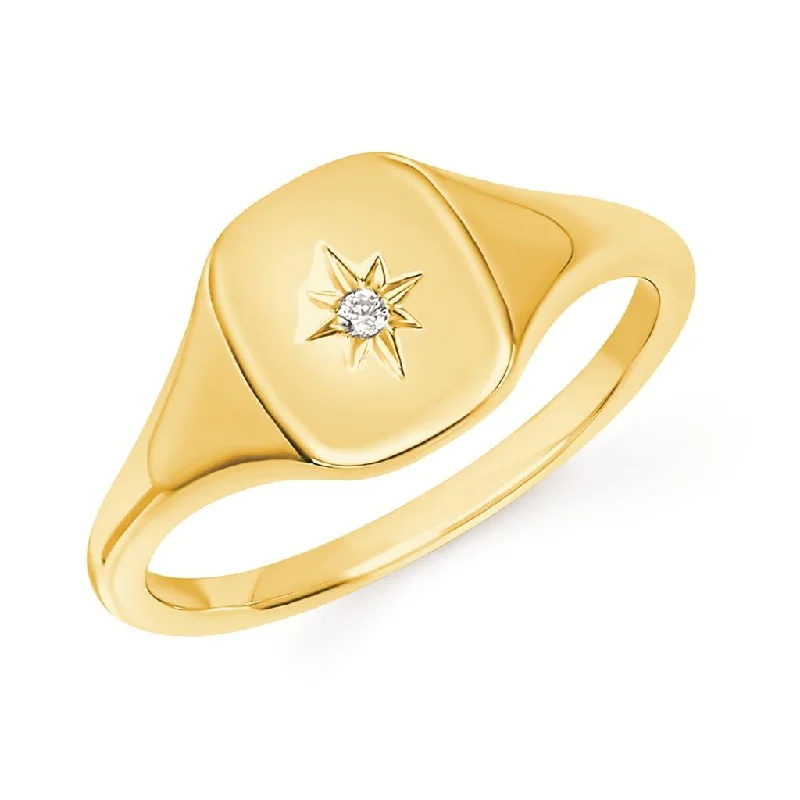 14K Yellow Gold 0.02ctw Diamond Star Signet Ring