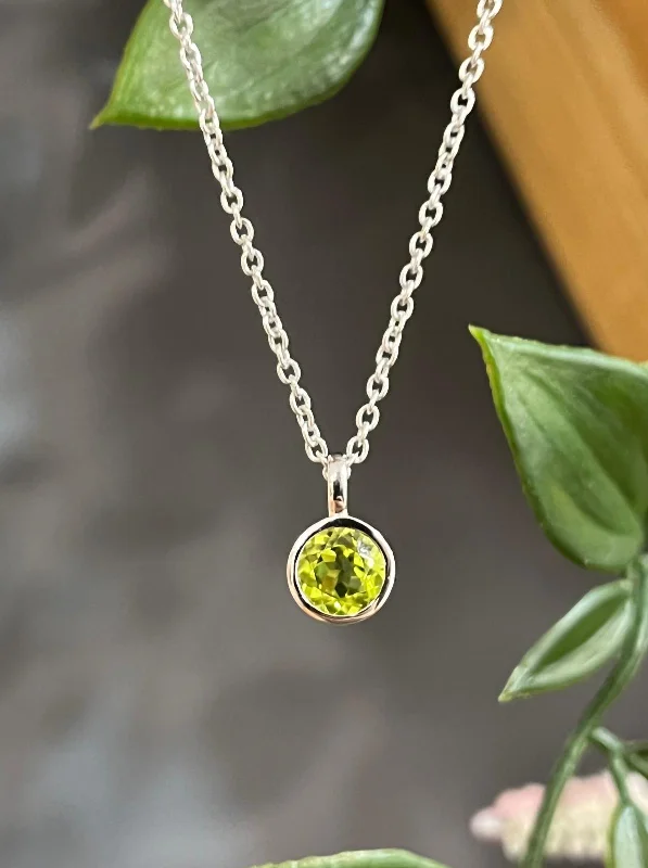 women’s engagement pendant necklaces -Unique & Co Sterling Silver Peridot Pendant Necklace