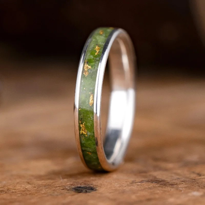 (In-Stock) Custom Silver Ring with Imperial Diopside & Gold Flakes -Size 7.75 | 4mm Wide