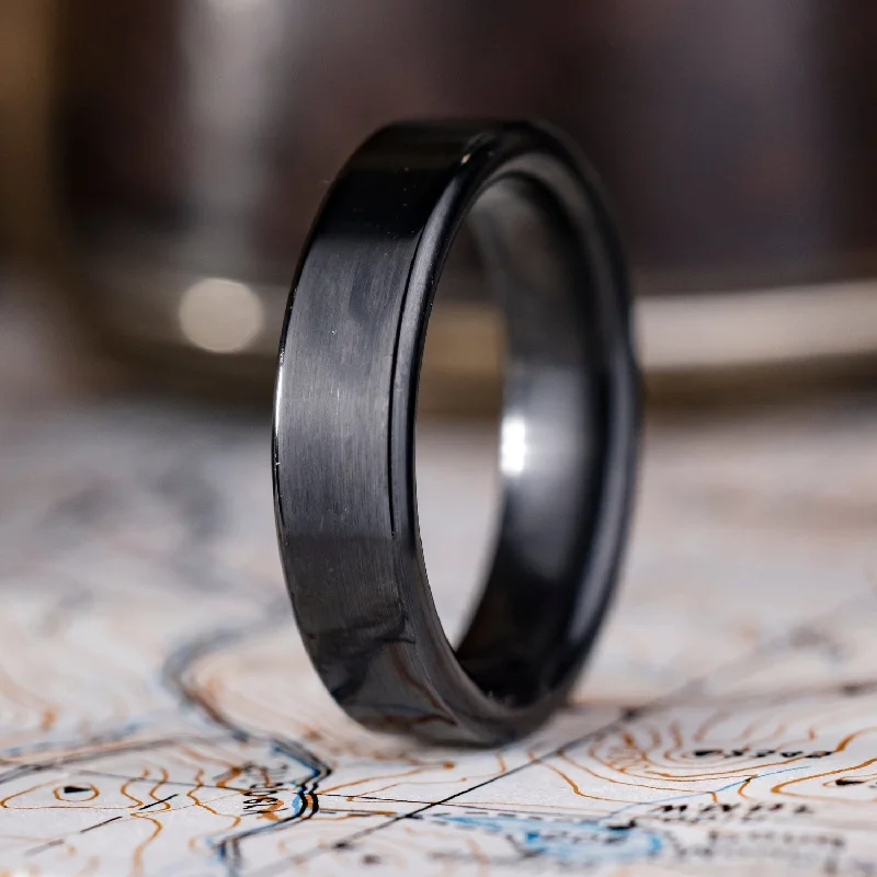 (In-Stock) The Olympian Noir | Men's Polished Black Titanium Wedding Band - Size 10 | 6mm Wide