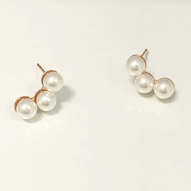 Samantha Pearl Ear Crawler Stud Earrings